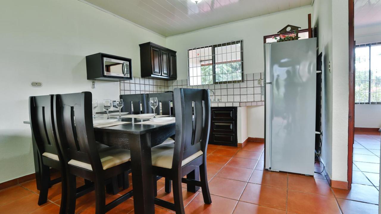 La Fortuna Condo'S Vista Al Volcan מראה חיצוני תמונה