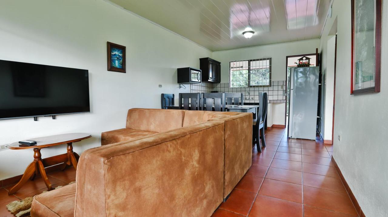 La Fortuna Condo'S Vista Al Volcan מראה חיצוני תמונה